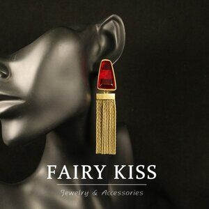 Elegant Vintage-Inspired Metallic Tassel Stud Earrings